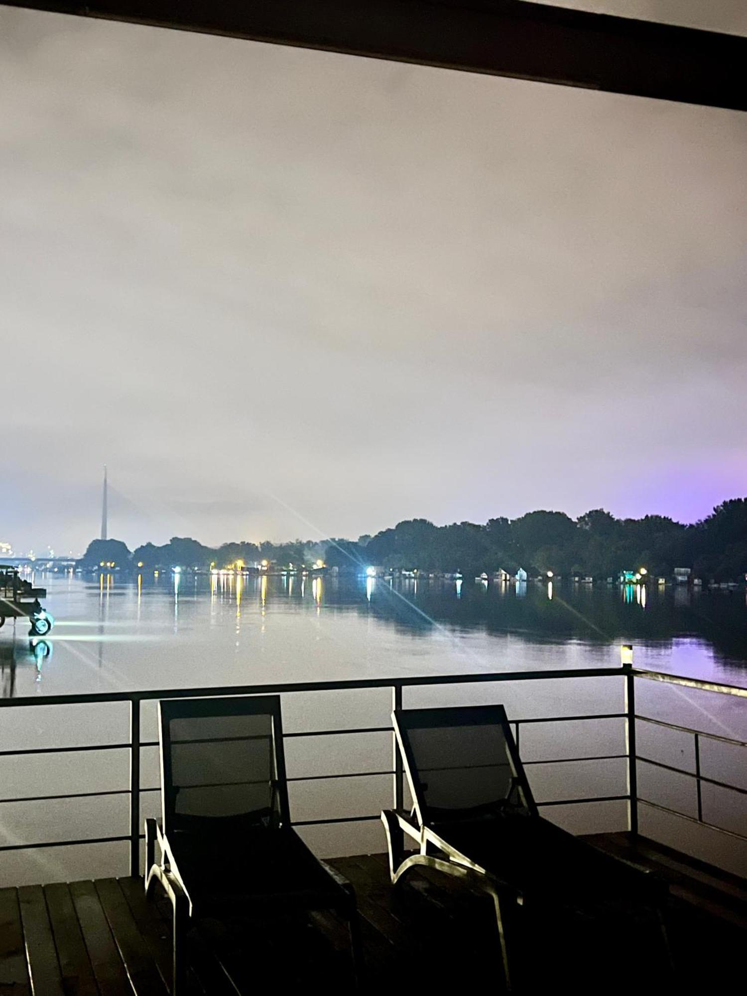 Swan Belgrado Exterior foto